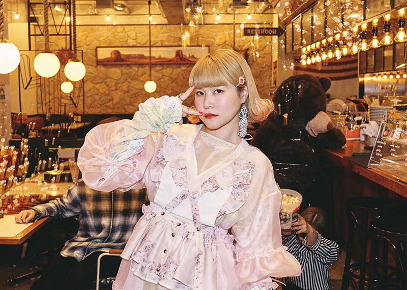 さとうもかアーティスト写真